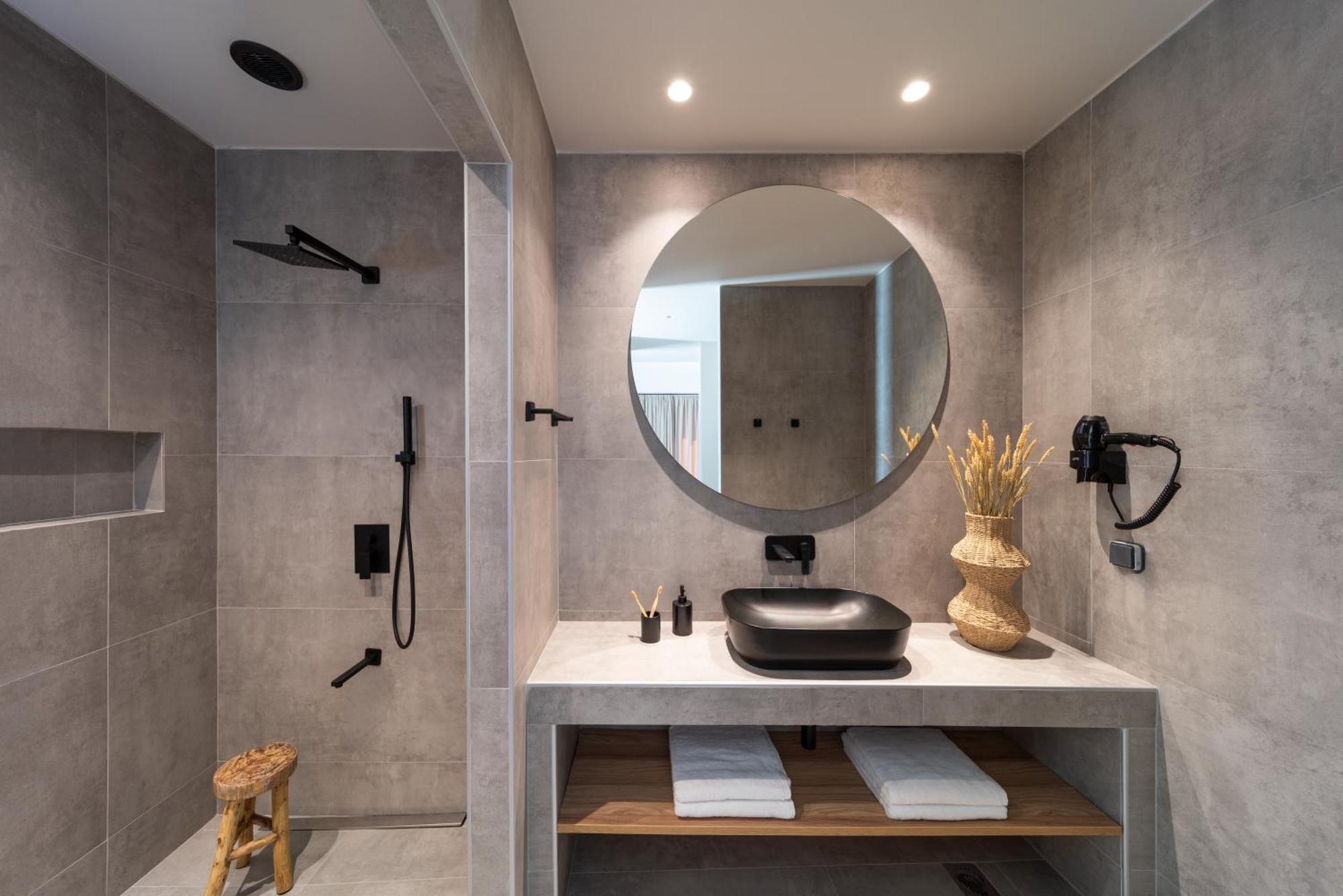 Afesou Suites 이알리소스 외부 사진